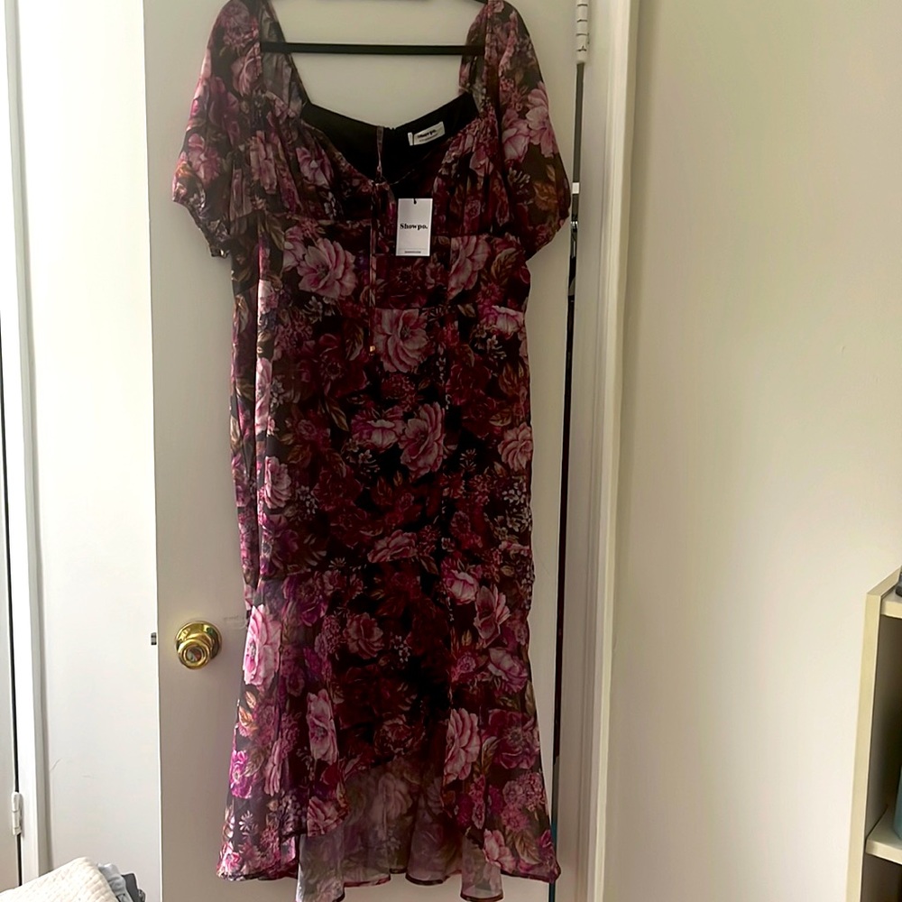 Showpo Jasalina puff sleeve midi dress never worn